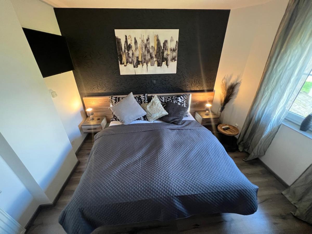Restaurace Pyramida Otel Karlovy Vary Dış mekan fotoğraf