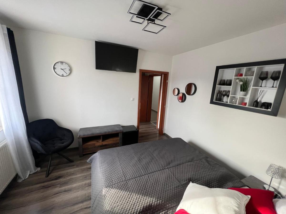 Restaurace Pyramida Otel Karlovy Vary Dış mekan fotoğraf