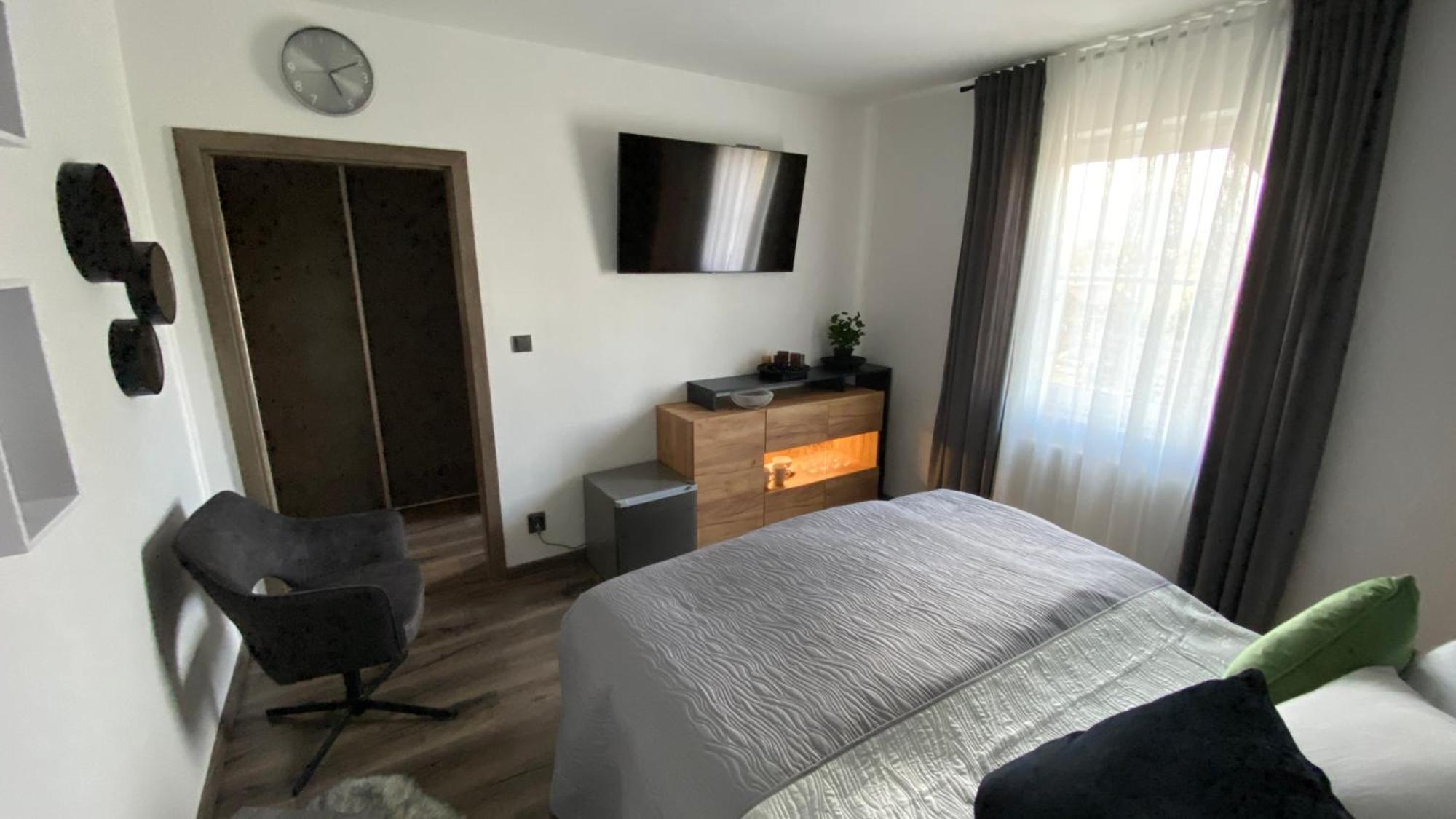 Restaurace Pyramida Otel Karlovy Vary Dış mekan fotoğraf